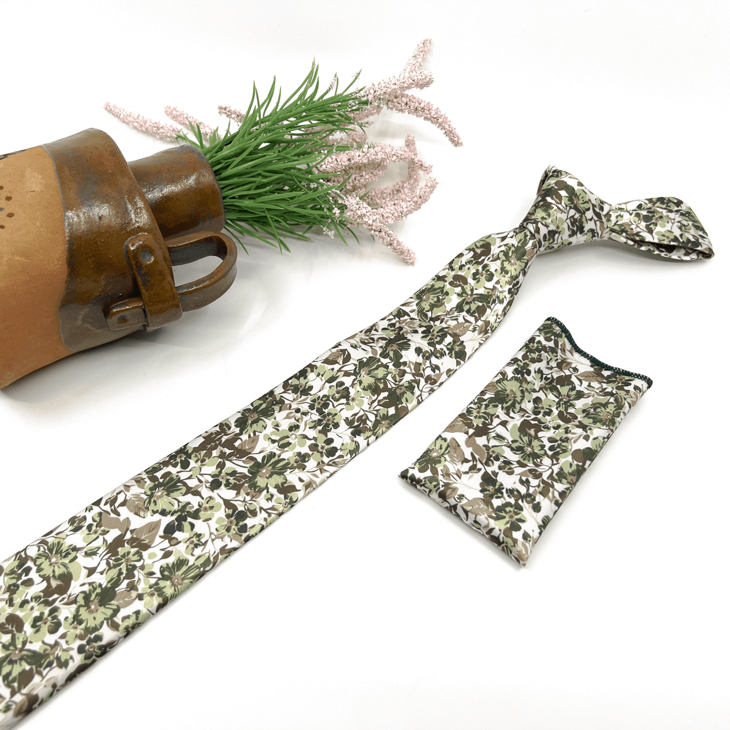 Olive Green tie, Sage Green Necktie, Ecru Background Necktie, Slim Necktie, Groom Necktie, Groomsmen Necktie, Weddings Tie, Matched Pocket square